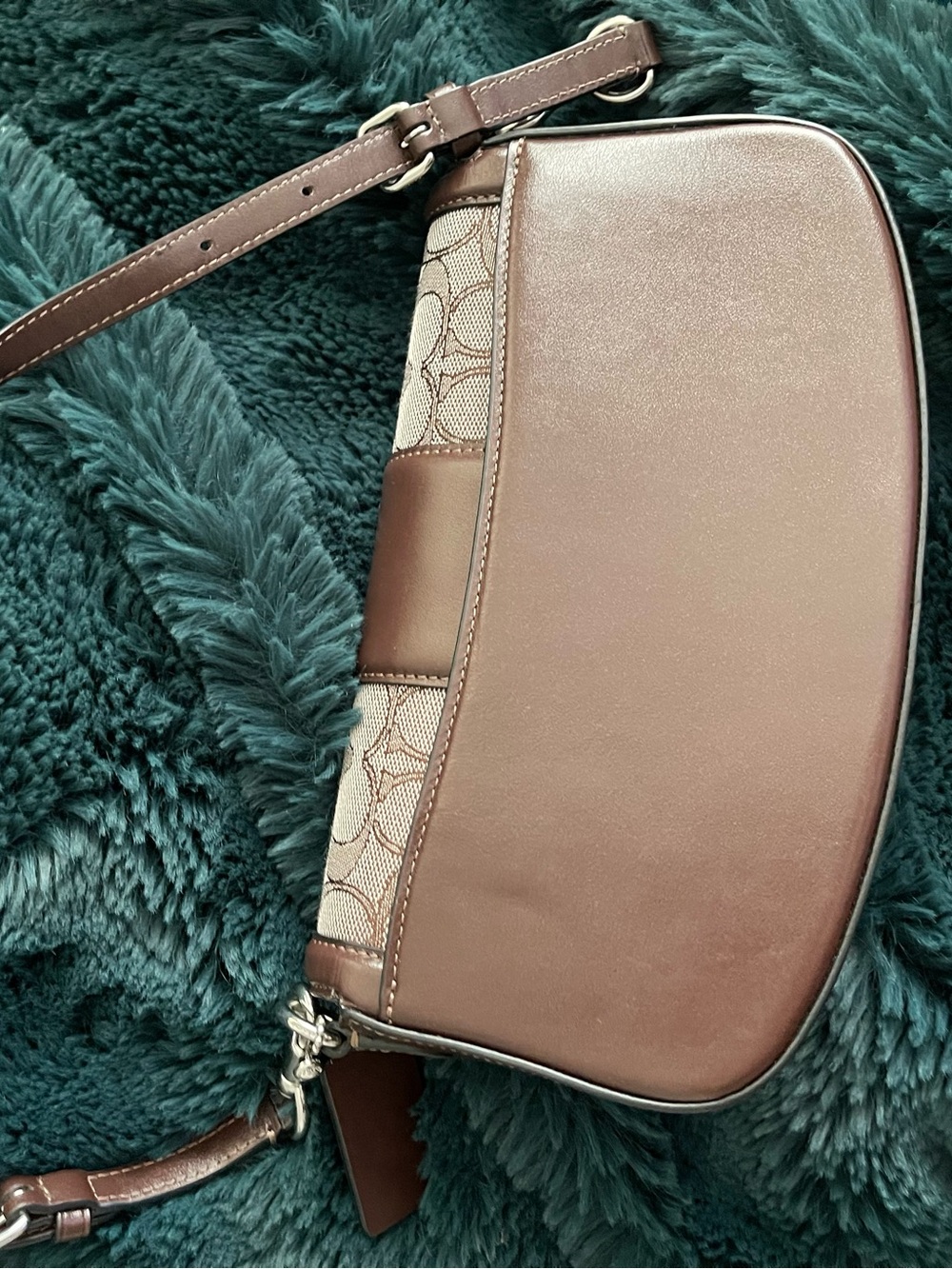 COACH Andrea Brown Signature Canvas Shoulder Bag - Picture 3 of 7